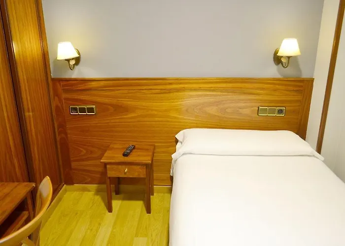 Templarios ホテル ポンフェラダ